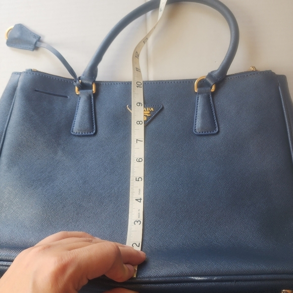 🌸 Prada | Handbag | Medoum sized bag - Picture 3 of 16